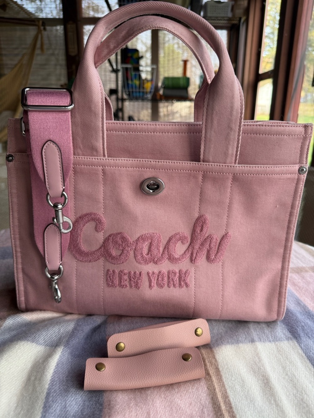 Coach Cargo Tote Ballerina Pink - Picture 11 of 17